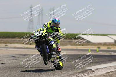 media/Aug-03-2025-TrackDaz (Sun) [[bf4a71acf9]]/A Group/12pm (Wheelie Bump)/